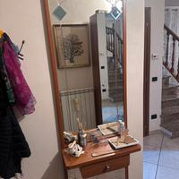 entrata con mensola e cassetto 