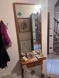 entrata con mensola e cassetto 