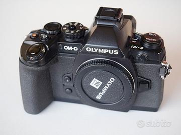 Olympus Omd Em1 prima versione