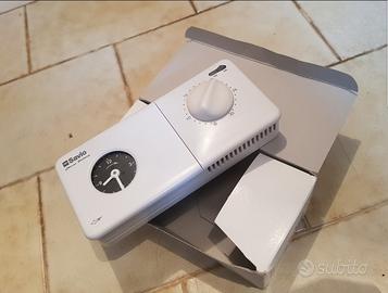 Cronotermostato a batteria Savio