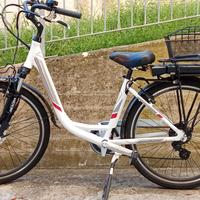Bici elettrica donna e-bike bicicletta elettrica