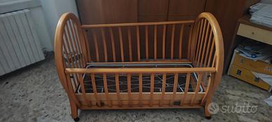 Lettino con sponde per bambini 