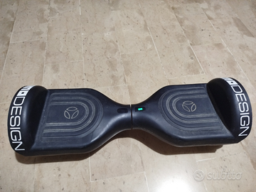 Momo design hoverboard nero