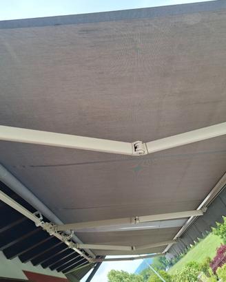 Tenda da sole motorizzata