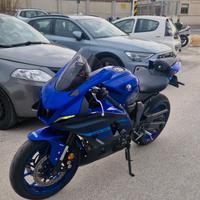 Yamaha R7 2025