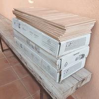 Piastrelle nuove in ceramica italiana beige