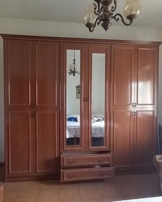 Camera da letto stile antico