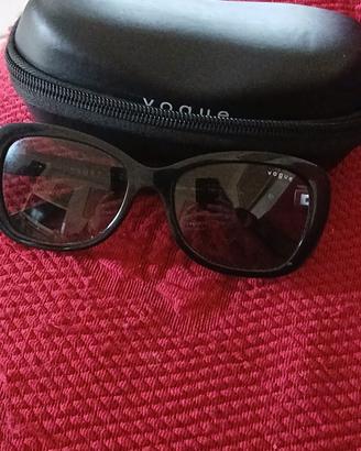 occhiali da sole vogue