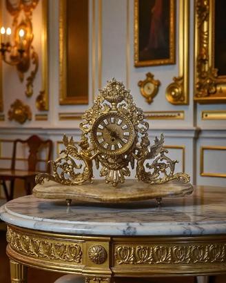 Maestoso Orologio A Corda Funzionante Con Angeli