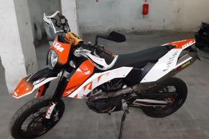 KTM 690 SMC 2010
