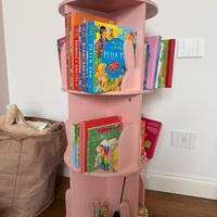 Libreria girevole rosa