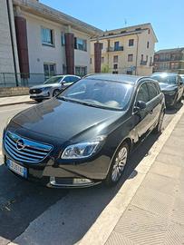 OPEL Insignia - 2011