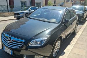 OPEL Insignia - 2011