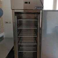 congelatore 700 litri