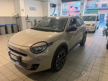 Fiat 600 hybrid 136 cv la prima