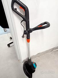 Taglia bordi Gardena. Elettrico 220V, 450W