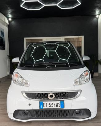 Smart ForTwo 1000 52 kW MHD coupé URBANRUNNER