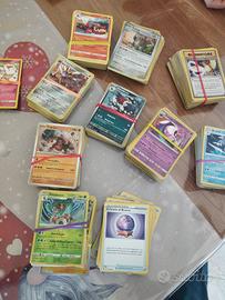 450 carte Pokemon anche in blocchi da 50 