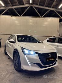 Peugeot e208