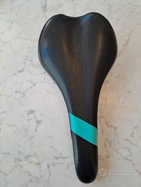 SELLA SDG CON ATTACCHI