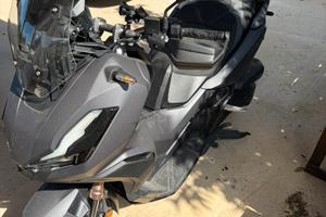 Honda adv 350