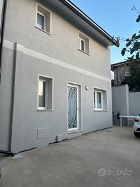 Appartamento in casa bifamiliare