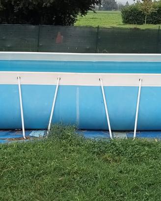 piscina laghetto azzurra
