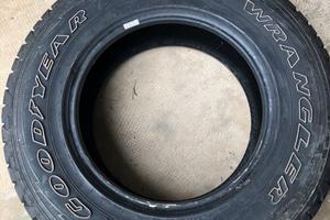 Pneumatico goodyear wrangler 245/75/17