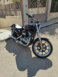 Harley-Davison Sportster 883