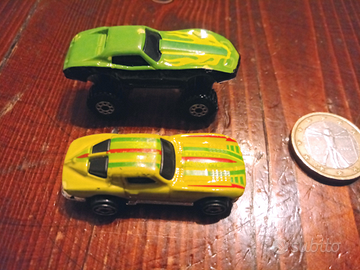 Coppia modelli Hotwheels piccoli