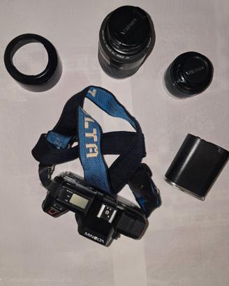MACCHINA FOTOGRAFICA MINOLTA AF 5000 + accessori