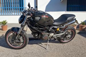 Ducati Monster 1100 EVO