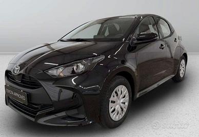 Toyota Yaris 1.5 Hybrid 5 porte Active KM 0 VARI A
