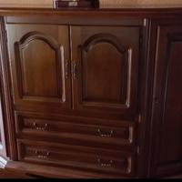  Credenza in legno massello 