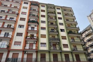 Via puglie ampio trilocale con vista panoramica