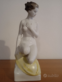 Statuina in ceramica