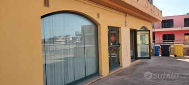 UFFICIO DI RAPPRESENTANZA DI 221 m² - VIA DELLA SC
