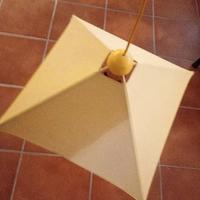 lampadario quadrato tela giallo e legno 