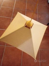 lampadario quadrato tela giallo e legno 