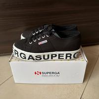 Scarpe Superga