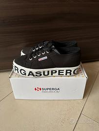 Scarpe Superga