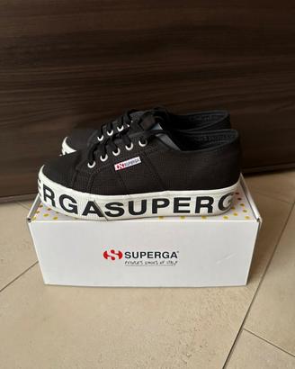 Scarpe Superga