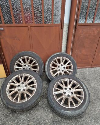 Cerchi + Gomme 205/55/16 Opel
