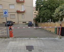 Garage / box auto / magazzino Viale Sicilia, 40mq