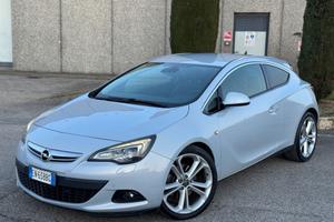 Opel Astra GTC 2.0 CDTI 165CV Cosmo