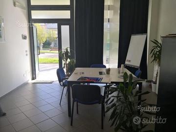 Negozio laboratorio ufficio