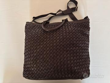 Borsa a spalla e tracolla in pelle