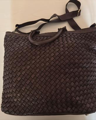 Borsa a spalla e tracolla in pelle