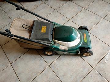 Tagliaerba elettrico 1100 watt. Perfetto 