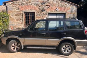 Nissan terrano